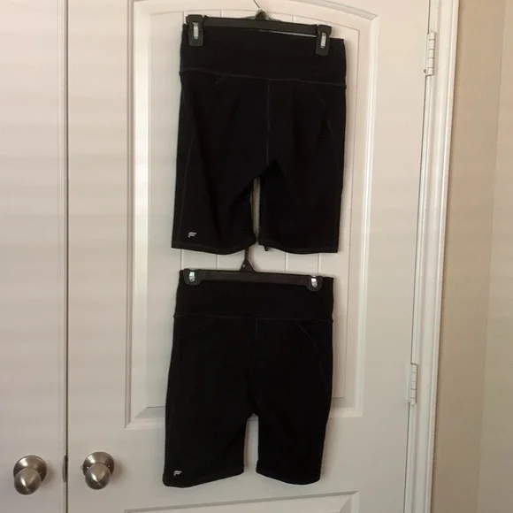 Fabletics Black PowerHold Shorts Bundle Size L - Picture 2 of 5